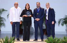 La Nacional reconoce la labor de sus colaboradores destacados del año 2021, en la segunda edición de los premios SOY LN.
