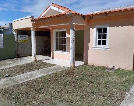 Casa en Residencial Doña Esther