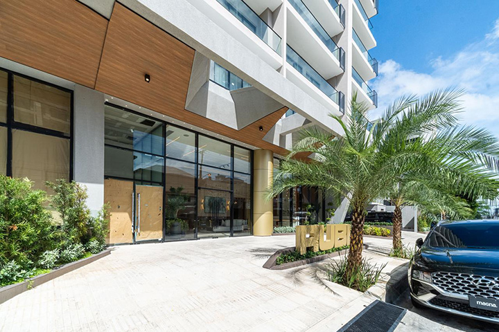 Residencial Aston Rubí City Suites